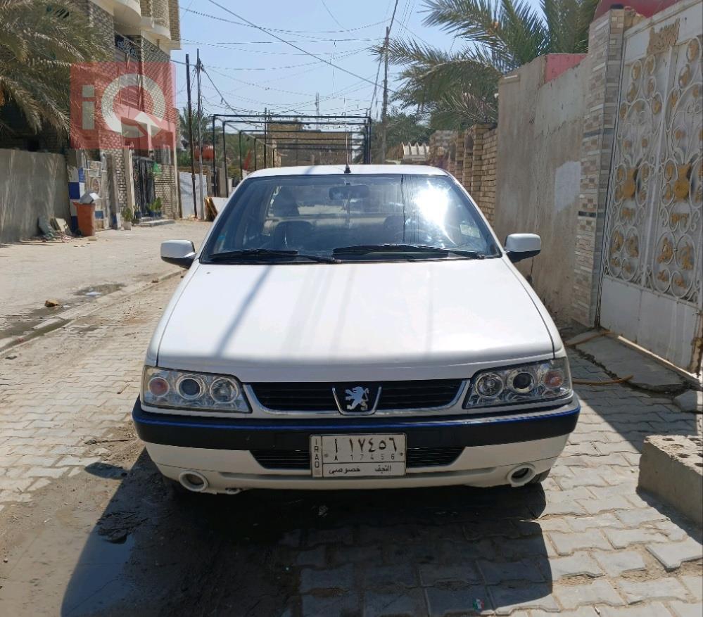 Peugeot 405
